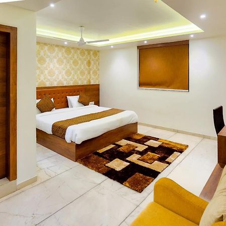 Hotel Nova Pride Rajkot Luaran gambar