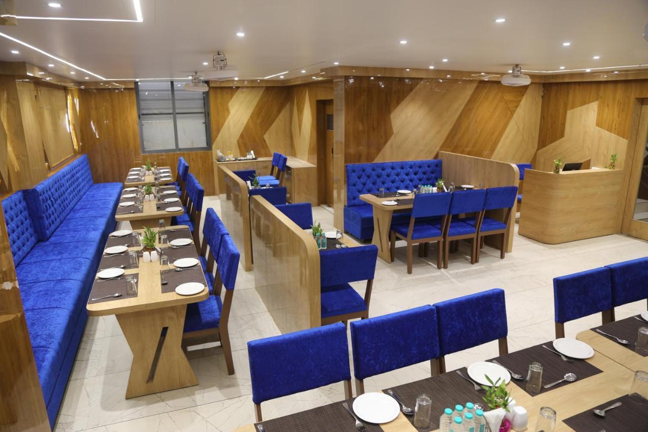 Hotel Nova Pride Rajkot Luaran gambar