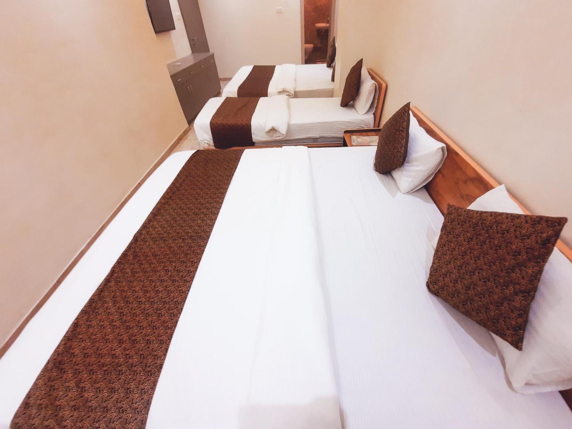 Hotel Nova Pride Rajkot Luaran gambar