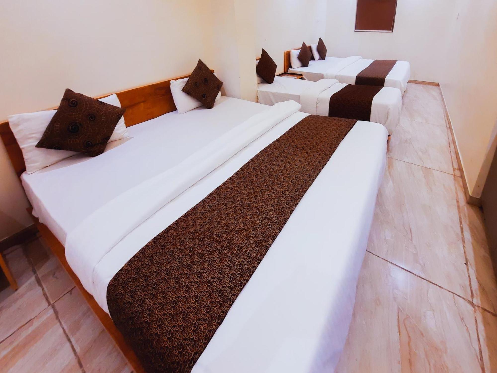 Hotel Nova Pride Rajkot Luaran gambar